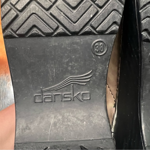 Dansko Iridescent Pearlized Clogs size 38 white Pearl - Picture 11 of 12